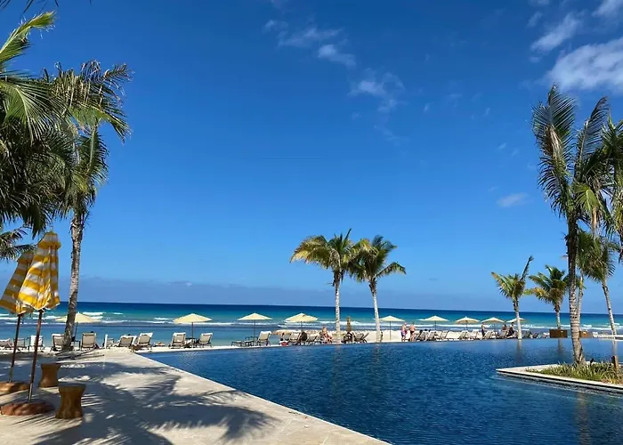 Hospitality Expert Bts 2 Pool Chef Holiday home Montego Bay