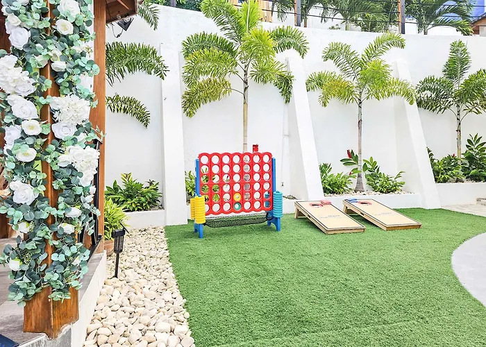 Hospitality Expert Bts 2 Pool Chef *